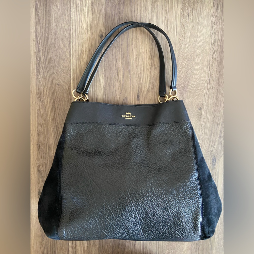 Coach Black Leather & Suede Shoulder Bag with Gold Hardware
